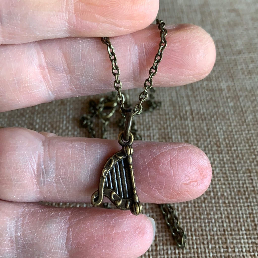 Harp Necklace. Nwot 18”